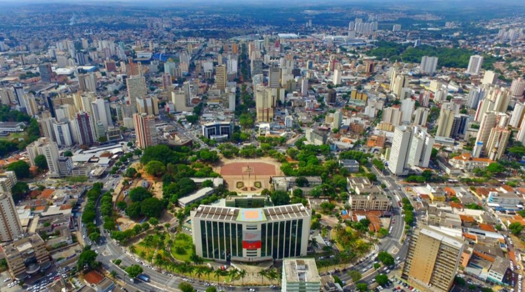 Feriado da Padroeira de Goiânia: veja o que abre e fecha nesta segunda (24)