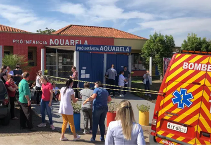 Jovem invade escola no interior de SC mata três crianças e duas funcionárias