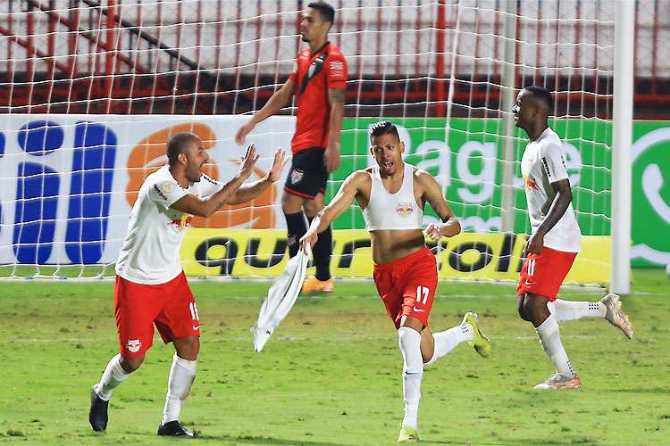 Atlético-GO perde para Red Bull Bragantino que abre distância na liderança