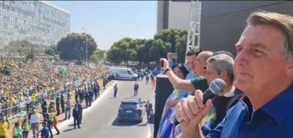 Presidente Bolsonaro faz fortes ameaças ao STF durante discurso do 7 de setembro