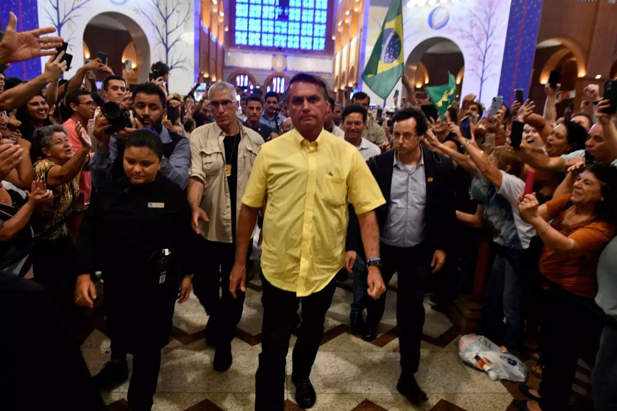 Bolsonaro recebe críticas de Bispo Emérito de Luz, sobre a visita a Aparecida: ‘comportou-se como agente de satanás’ 