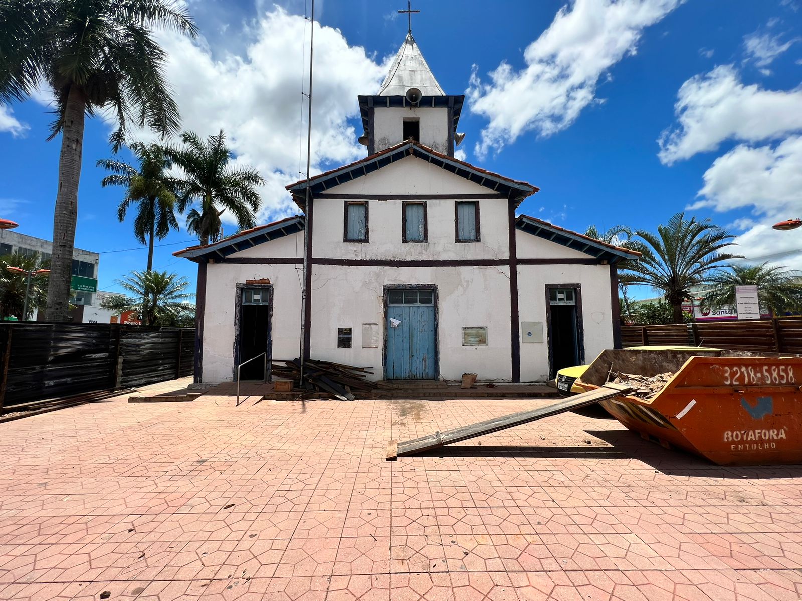 Paróquia e Santuário Nossa Senhora Aparecida passa por restauração, em Aparecida de Goiânia