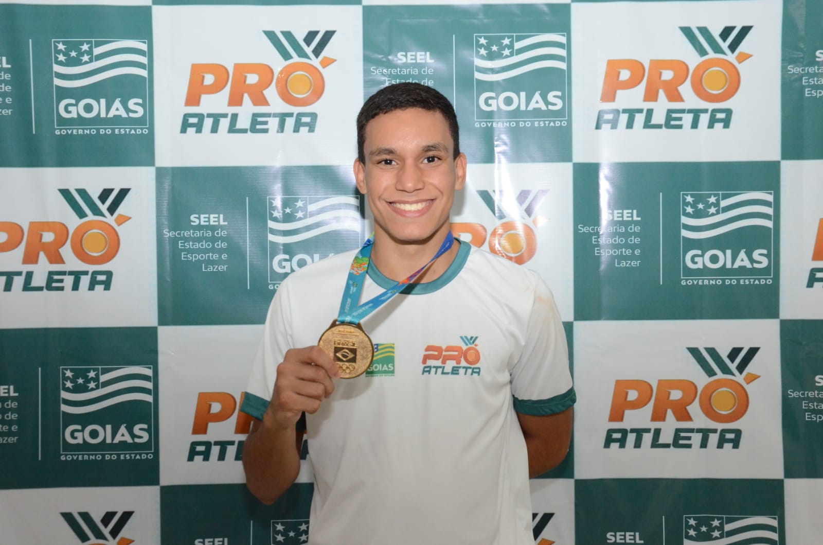 Atleta goiano vai treinar com técnico campeão olímpico