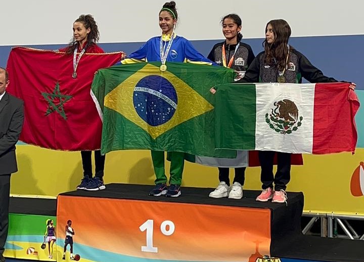 Estudante da rede estadual de educação conquista título mundial de Taekwondo