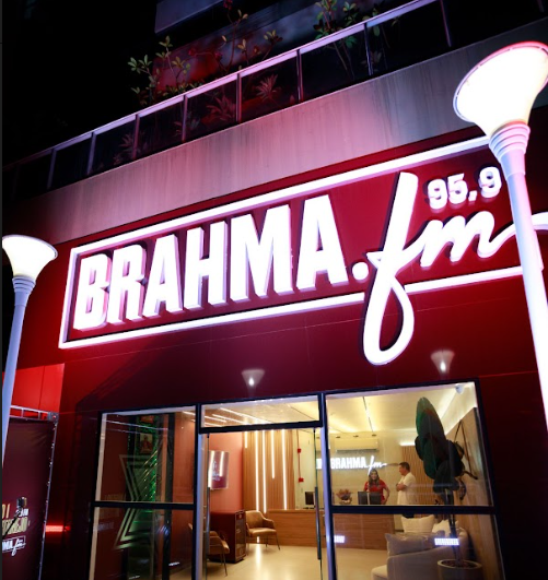 De casa nova: Brahma FM inaugura sede em Goiânia!