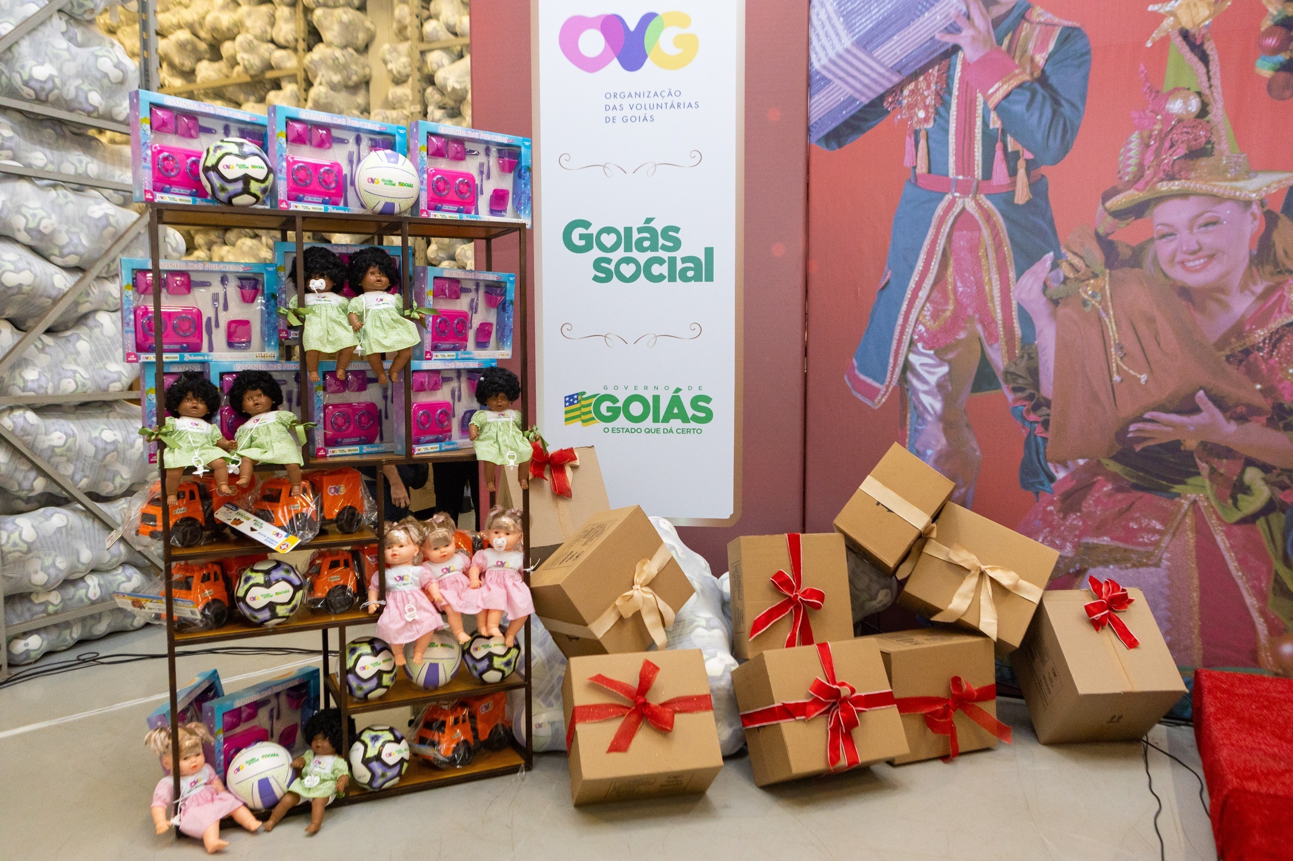 Goiás Social: 53,6% dos municípios goianos já retiraram brinquedos do Natal do Bem 2024