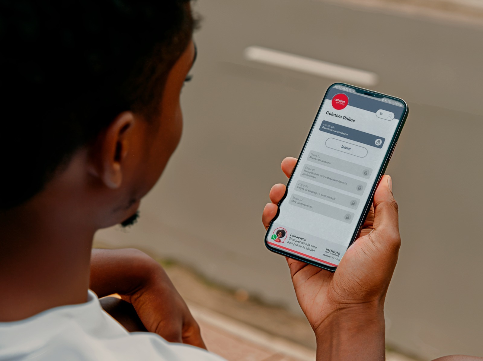 Instituto Coca-Cola Brasil lança app para facilitar acesso de jovens a formação e oportunidades de empregos