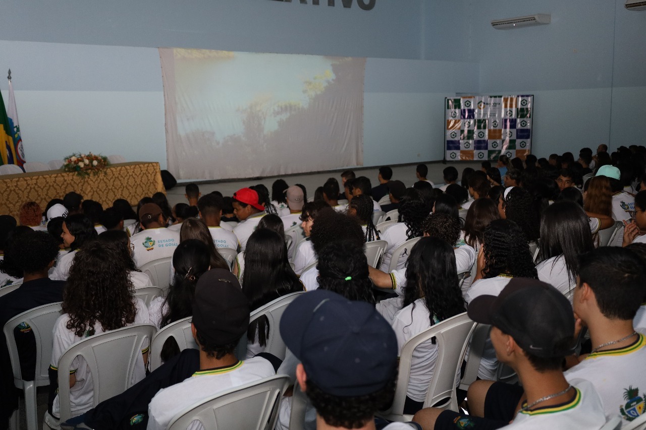 No clima do Fica 2025, Cine Goiás Itinerante leva sessão gratuita ao ar livre para a cidade de Goiás