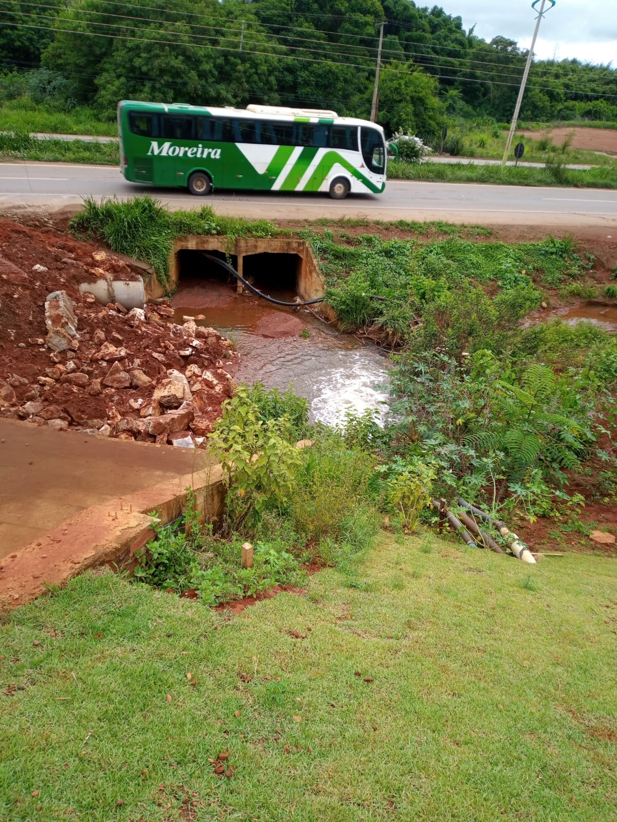 Bombeiros desmentem risco de rompimento da barragem em Itauçu, GO