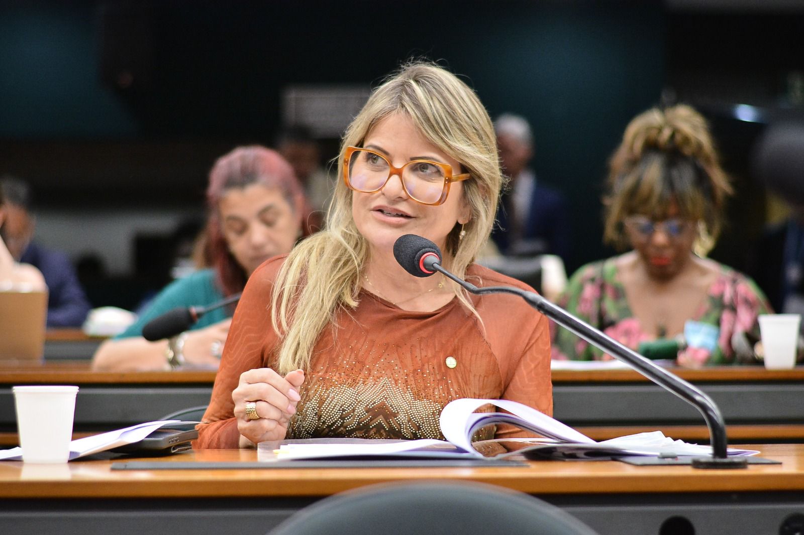 Pesquisa Directa aponta Flávia Morais na liderança das intenções de voto para deputada federal em Goiás