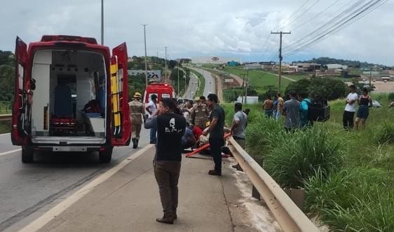 Acidente grave na GO-060 deixa uma mulher morta e um homem ferido em Trindade
