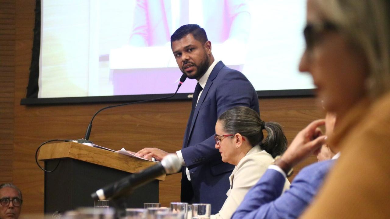 Lei de Policarpo que impulsiona atração de eventos a Goiânia entra em vigor Lei de Policarpo que impulsiona atração de eventos a Goiânia entra em vigor