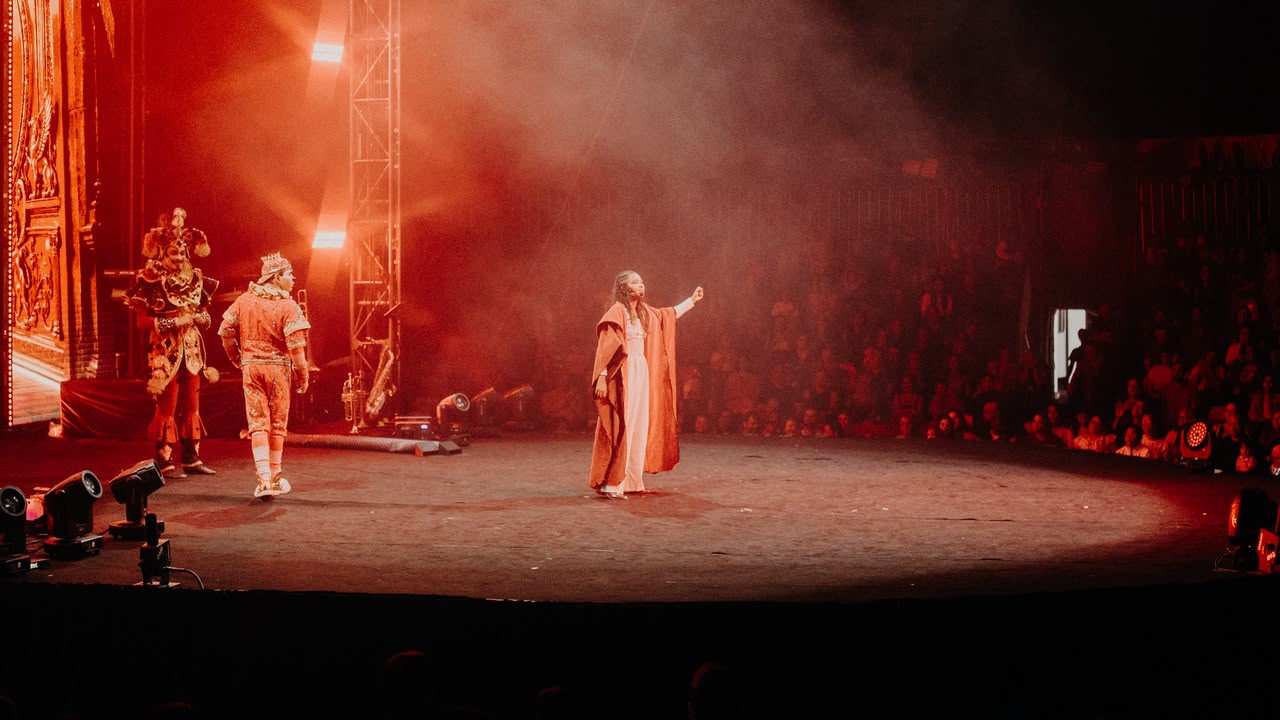 Pela primeira vez em Goiânia, superprodução cristã transforma o picadeiro em palco de fé, música e emoção Pela primeira vez em Goiânia, superprodução cristã transforma o picadeiro em palco de fé, música e emoção